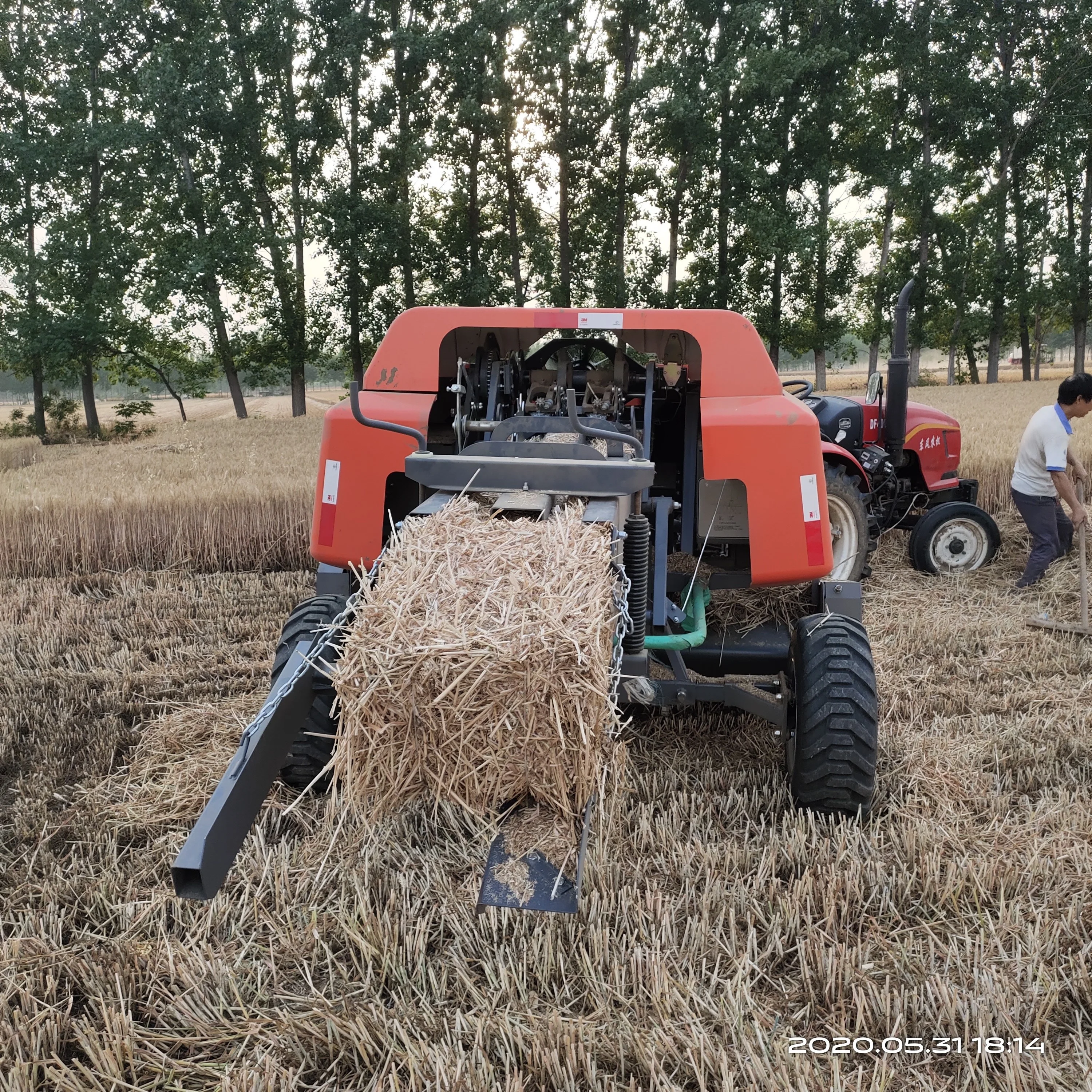 Fully Automatic Hay Straw Rectangular Bundling Machine Picking up Grass and Rice Wheat Straw Baler Machine