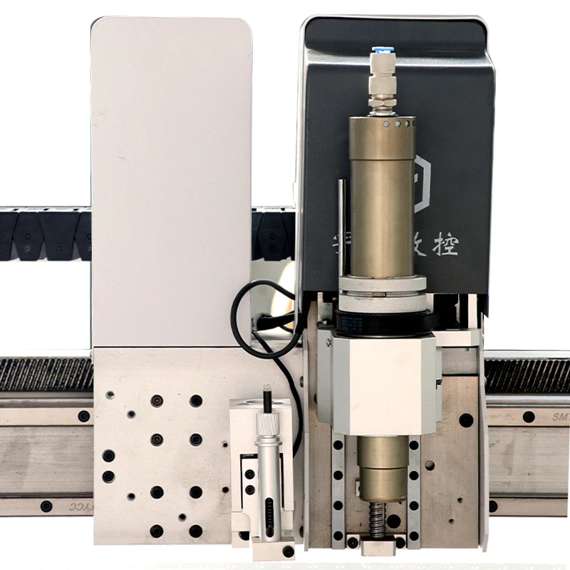 Yuchon 1313L Rubber Sheet Cutting Tools Cutting Plotter Rubber Gasket Industrial Cutting Machine