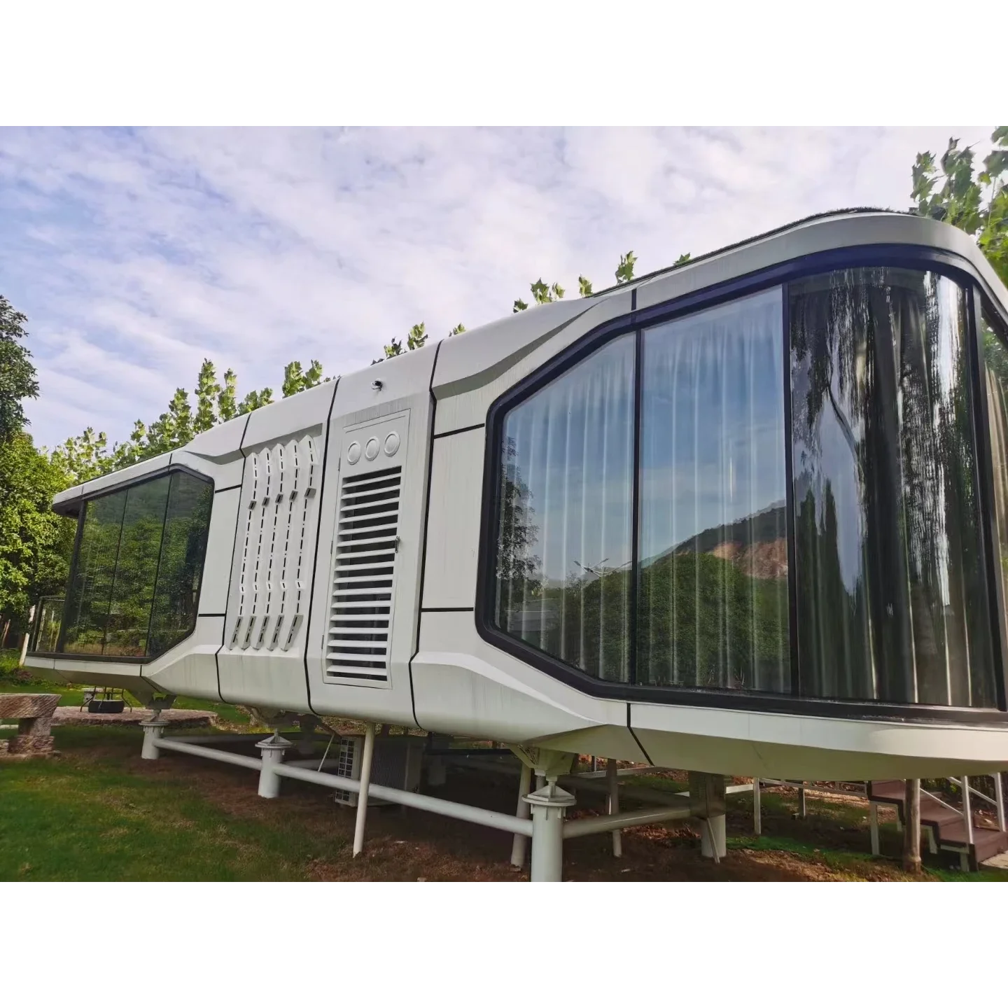 High Quality Prefabricated Houses Space Capsule Container Home Modern Hotel Container Houses for Sale in Kenya Low Rise