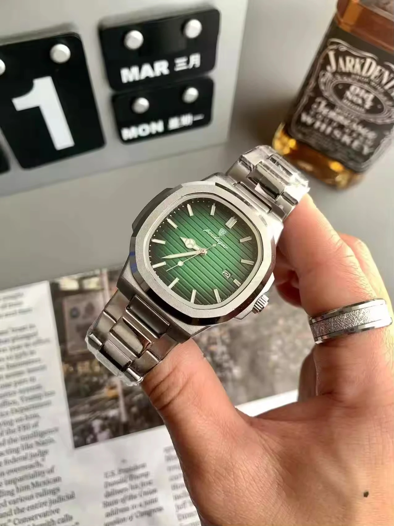 Poedagar for 613 Business Alloy Glass Quartz Watch for Men with Calendar Luminous Luxury aperçu 2