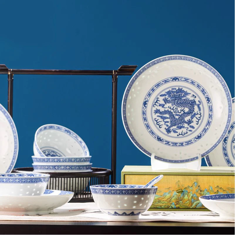 Chinese traditional high-grade blue and white porcelain tableware set combination Jingdezhen Chinese style retro ceramic bowl supplier