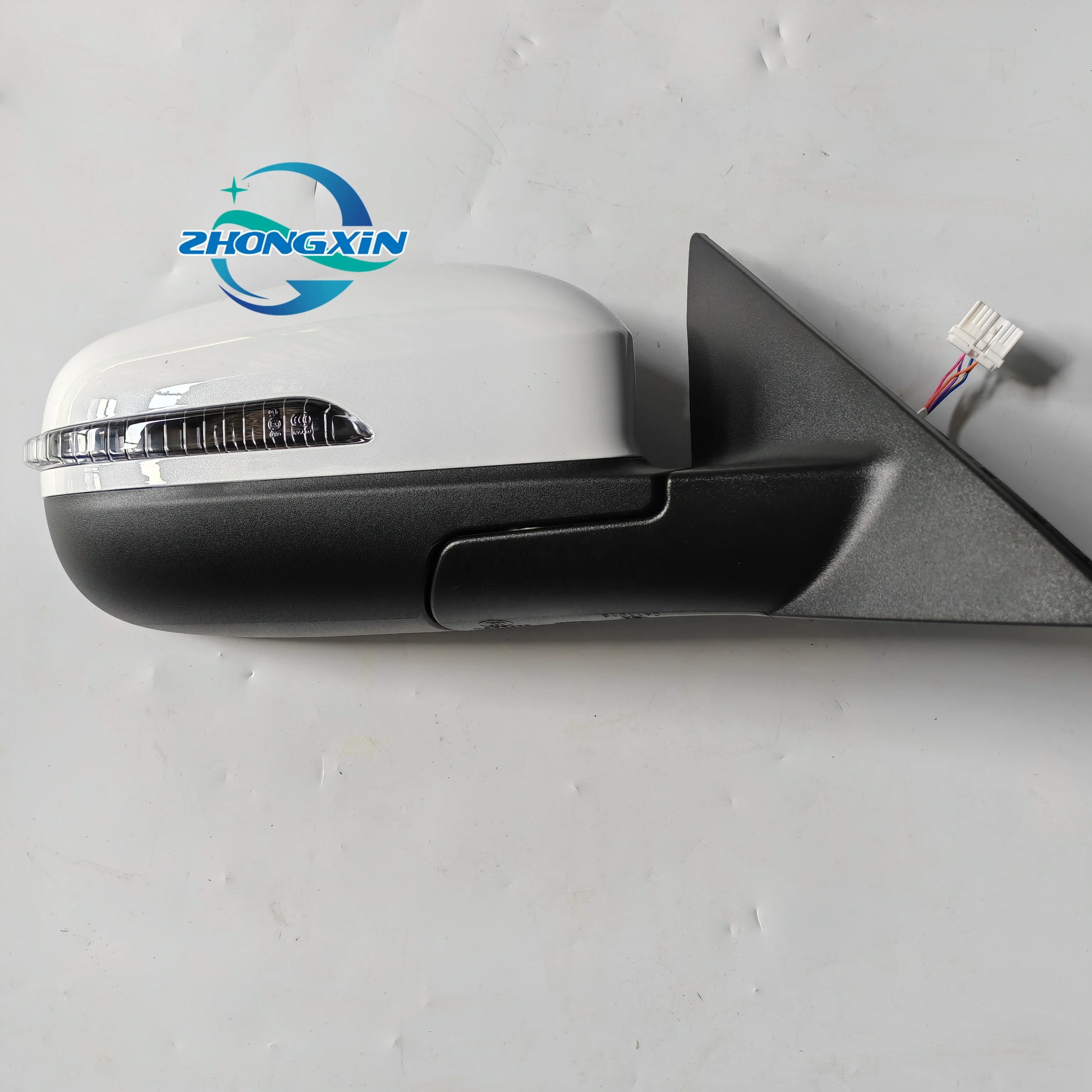 High Quality  Car Rearview Mirror Right 601000213AADQJ  for Chery Tiggo Automotive Rearview Mirrors