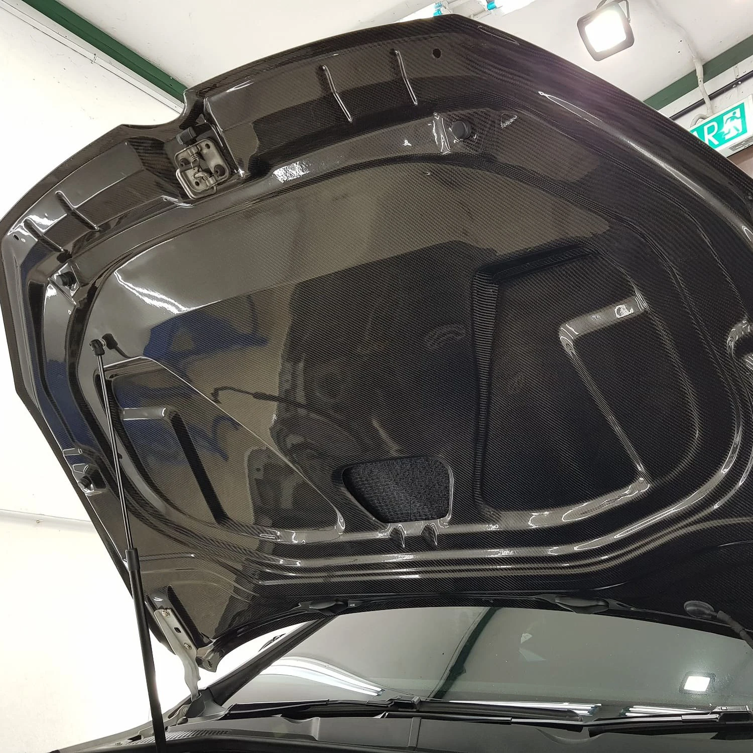 Oem Carbon Fibre Mk7 Accessories Premium Vented Engine Hoods For Vw