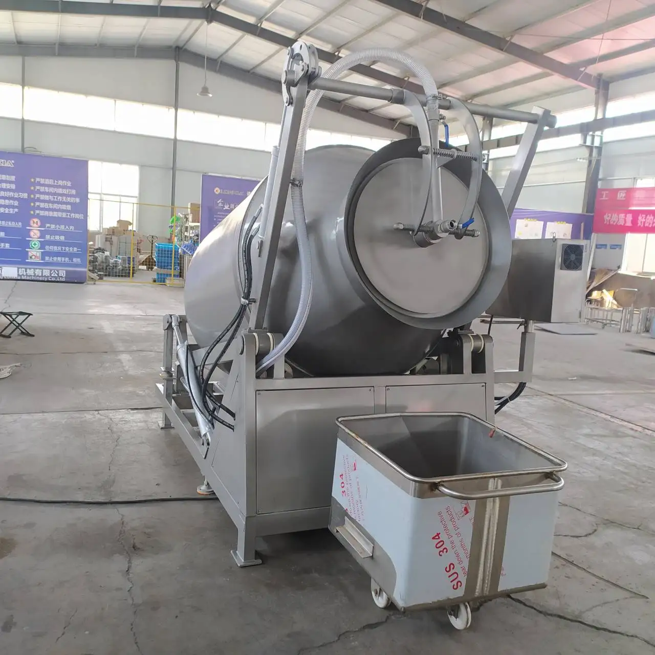 Automatic Marinating Marinator Salt Equipment 2000L Vacuum Machine 2500L Hydraulic Vacuum Tumbler for Meat Processing manufacture