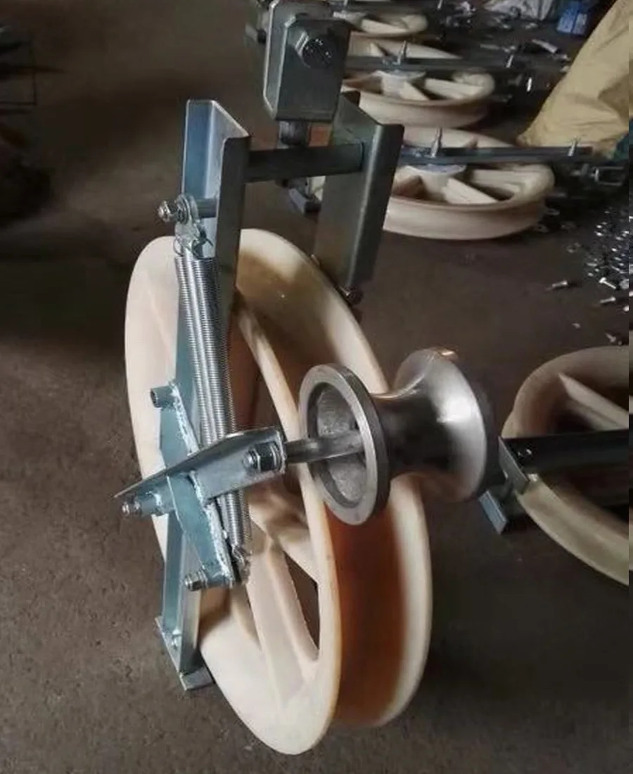 660 Mm Heavy Duty Sheave Pulley Block And Tackle With Ground Arrangement Buy Large Diameter