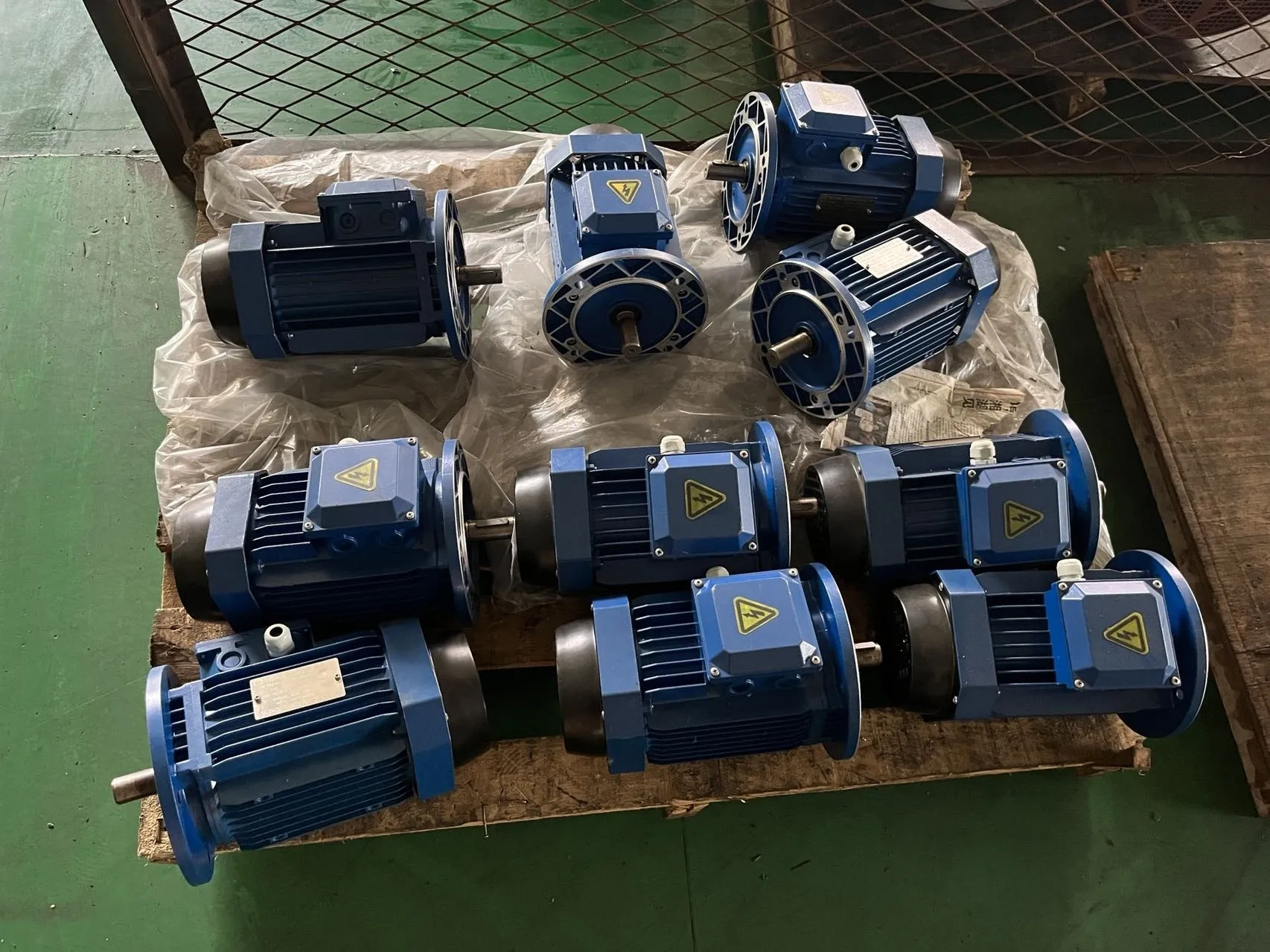 3 Phase 220v Ac Motors Worm Gearbox Motor Reducer With Induction Motor