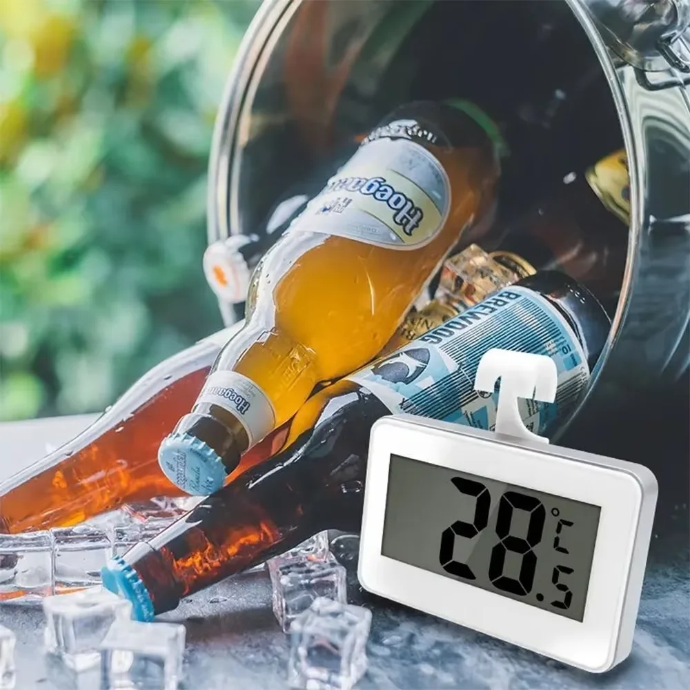 Plastic Cheap Wall Kitchen Wall Mounted Household Thermometers Thermo-hygrometer LCD Big Digital Display Room Greenhouse Use