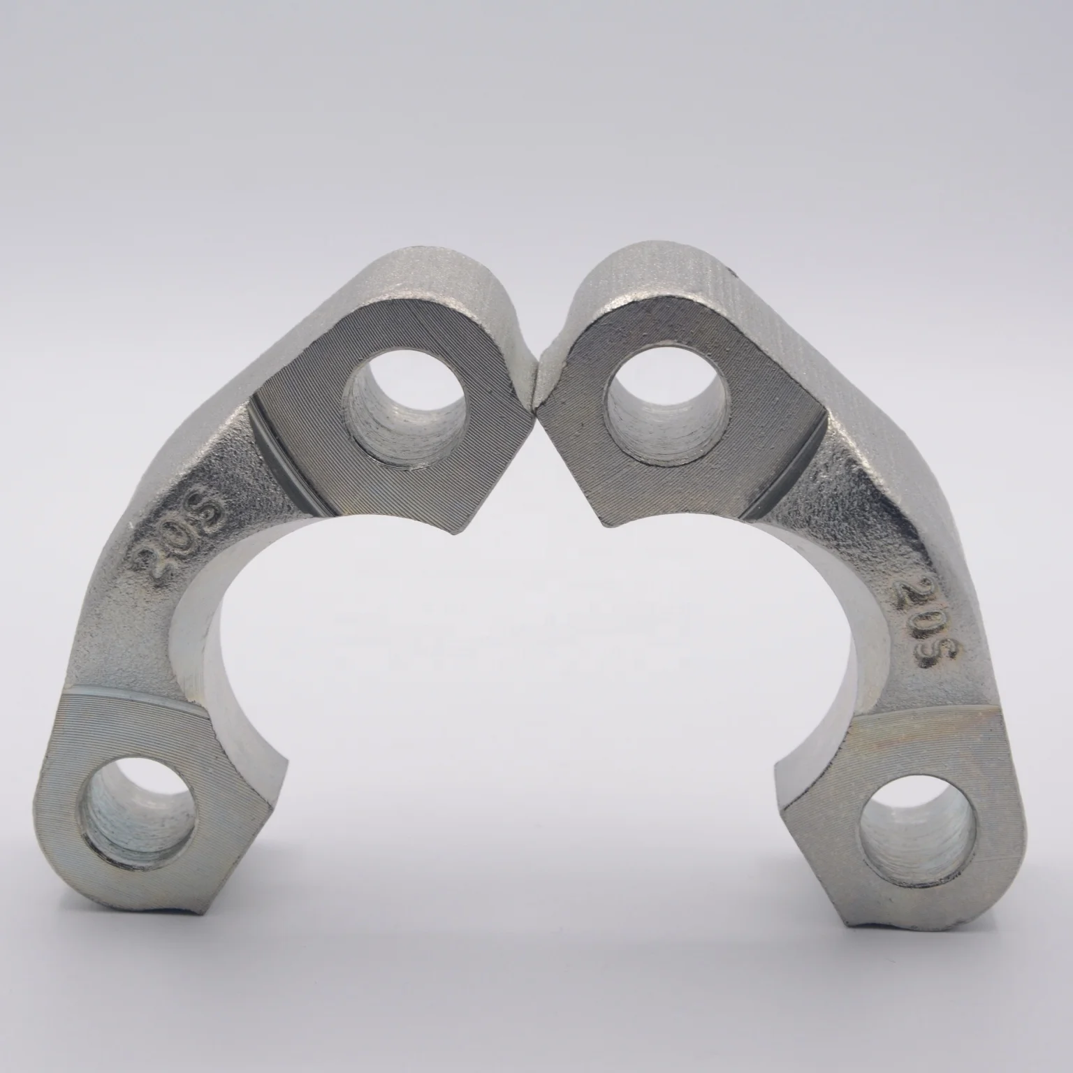 High Quality EATON Parker Hydraulic Hose Fittings Carbon Steel Flange Clamp Carrier Zinc Plated 10x10x2cm New