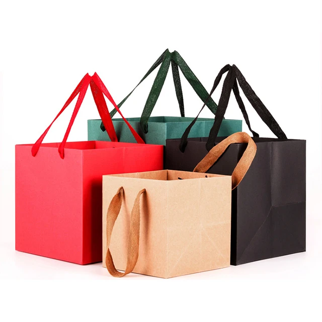 Black Matt Kraft Paper Bag with Cotton Rope Handles New Gold Logo Hot Foiled Stamping for Shopping Packaging