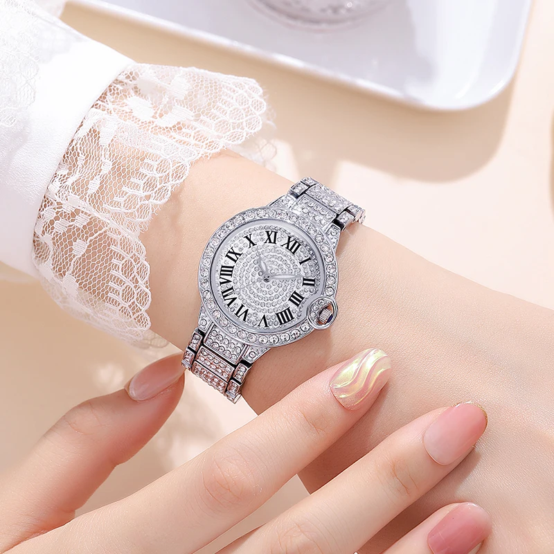 Elegant Women's Luxury Quartz Watch with Crystals