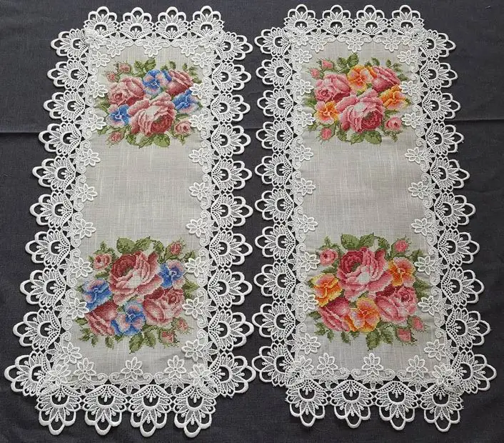 2017 New Design Cross Stitch Embroidered Table Cloth