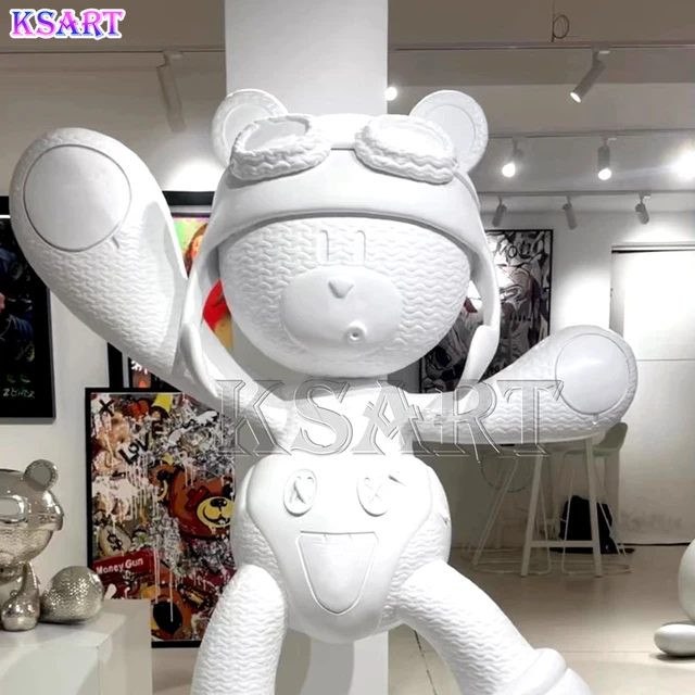 Chinese factory direct sales of high quality white bear exhibition statue crafts creative decoration