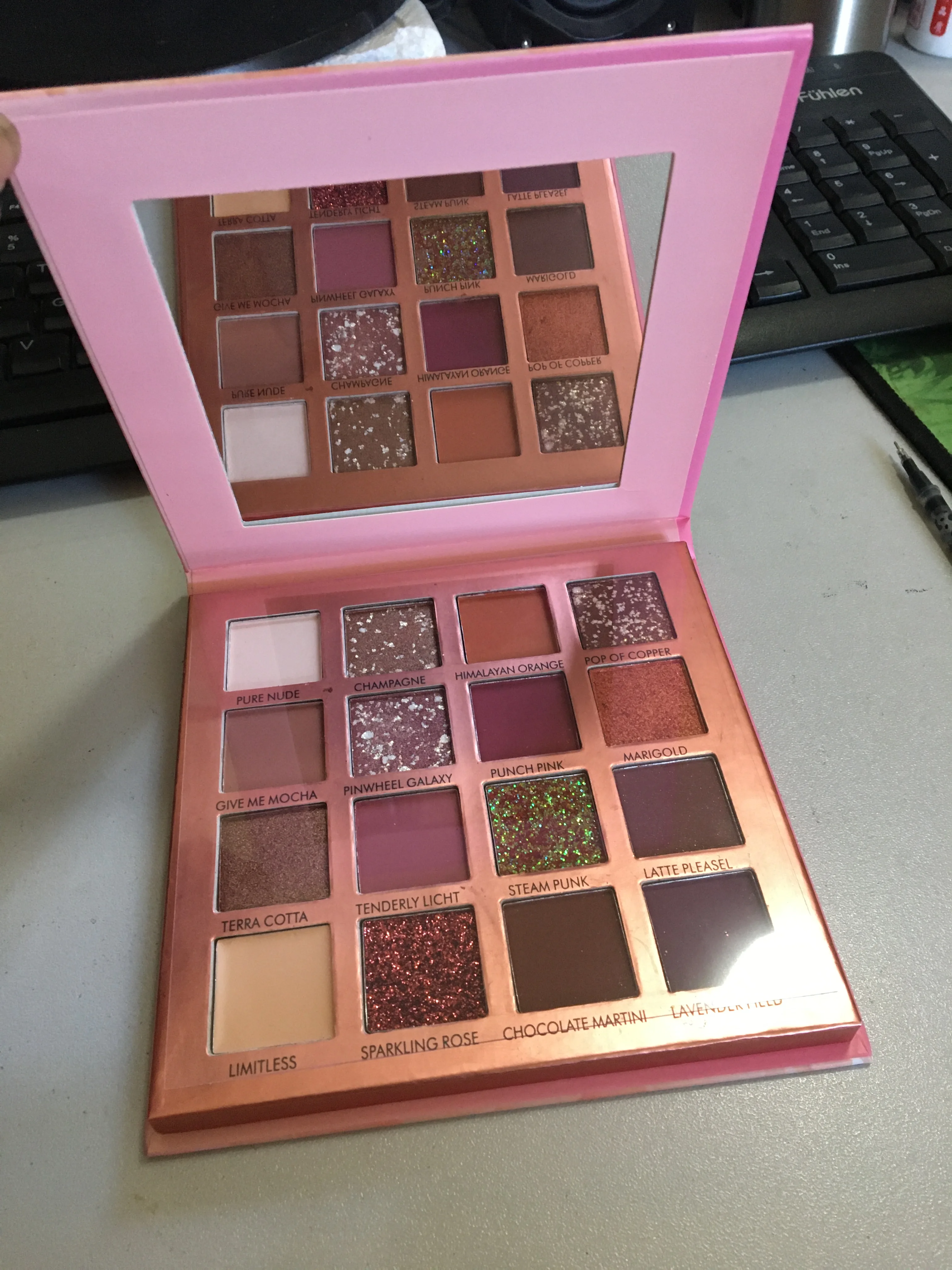 2021 самый лучший продавая изготовленный на заказ логос make up 16 видов цветов класса люкс с яркая палитра теней для век