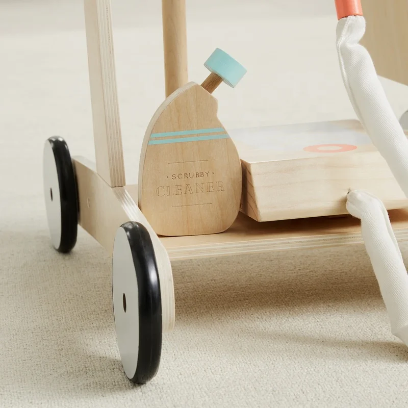 Набор принадлежностей для уборки дерева и От 2 до 5 лет