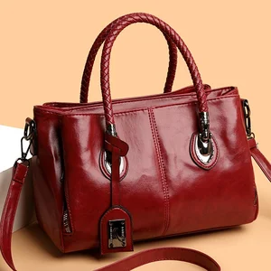 KAIDIFEINIROO Luxury Women's Vintage Shoulder/Messenger Bag with Chains Large Capacity Summer Fashion High Quality