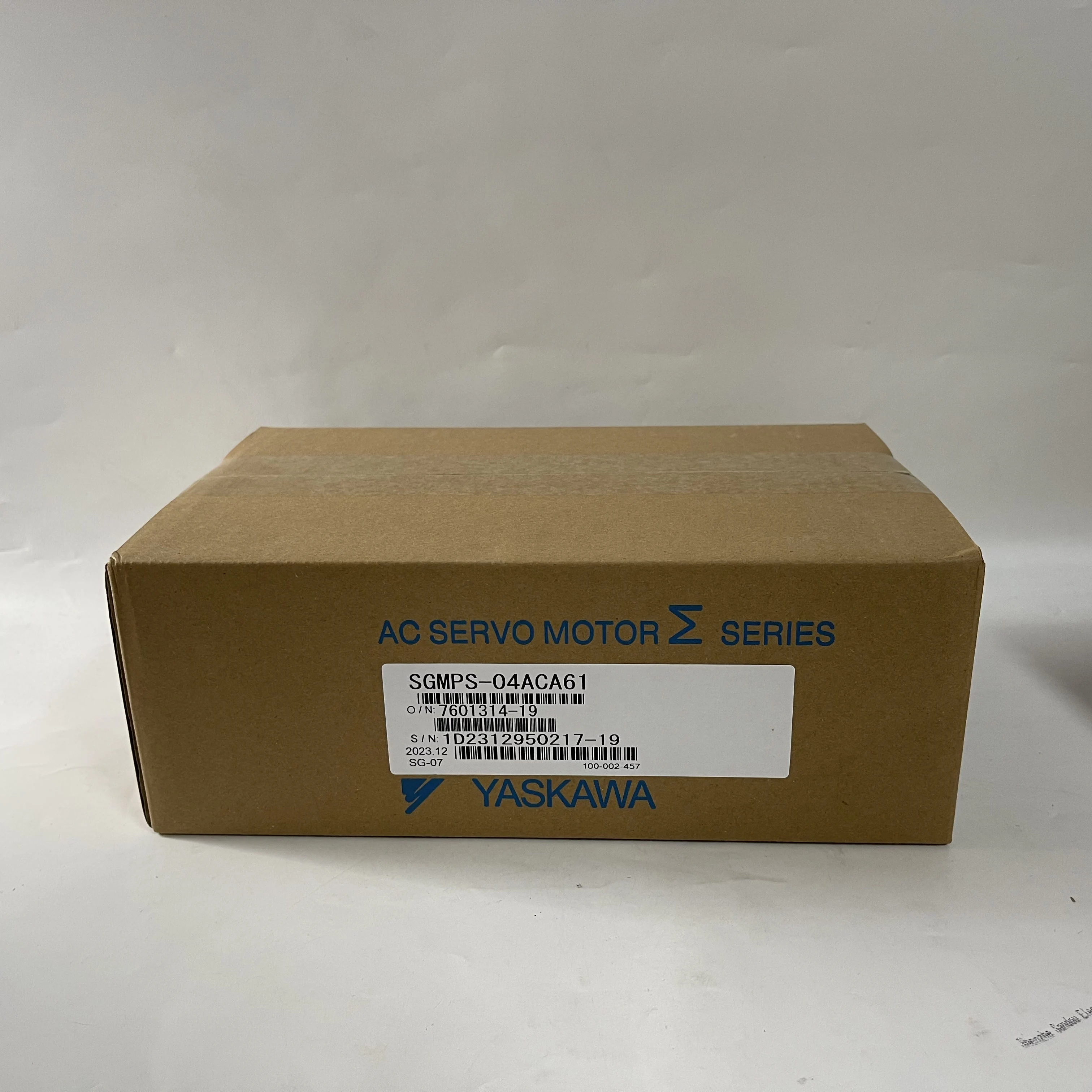 YASKAWA AC Servo Motor SGMPS-04ACA61 YASKAWA AC Servo Motor SGMPS-04ACA61