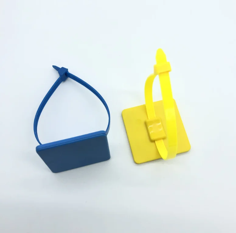 UHF RFID Disposable Locker Plastic Hang Tag for Retail Asset Tracking
