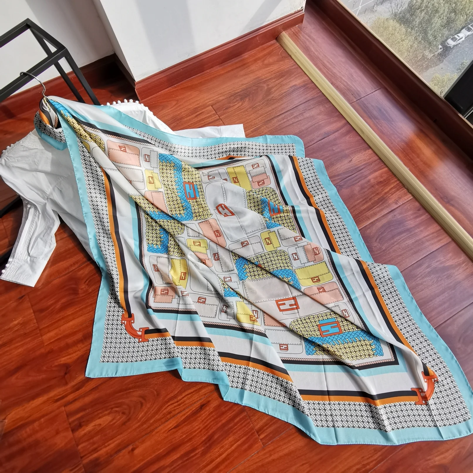 Fashion Style Soft Custom Design Printing Woven Polyester Silk Satin Ladies Neck Summer Shawls Scarves Wholesale for Women