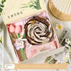 SKU-10 Pañuelo trébol de cuatro hojas + crema de manos + tulipán