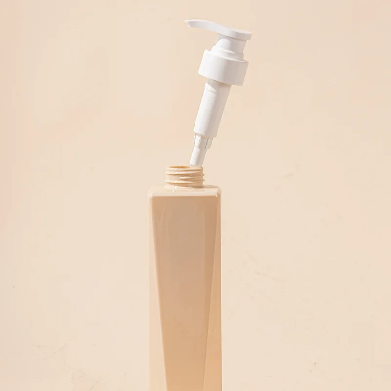 Luxury Cosmetics Packaging 450ml Empty PETPlastic Bottle Cosmetic Packaging Shampoo Bottle With Pump