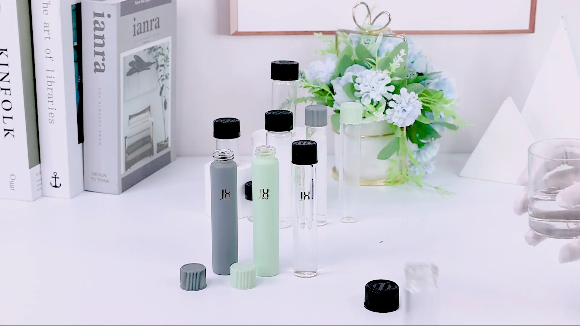 20mm 24mm 28mm 32mm Custom Child Resistant Screw Caps Silicone Glass