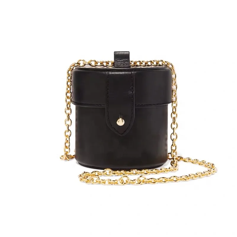 bucket bag with chain