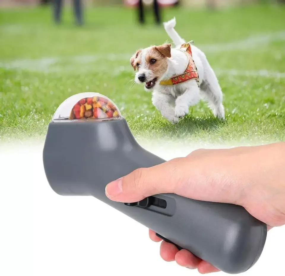 Dog Treat Launcher, Dog Snack Launcher - China Dog Training