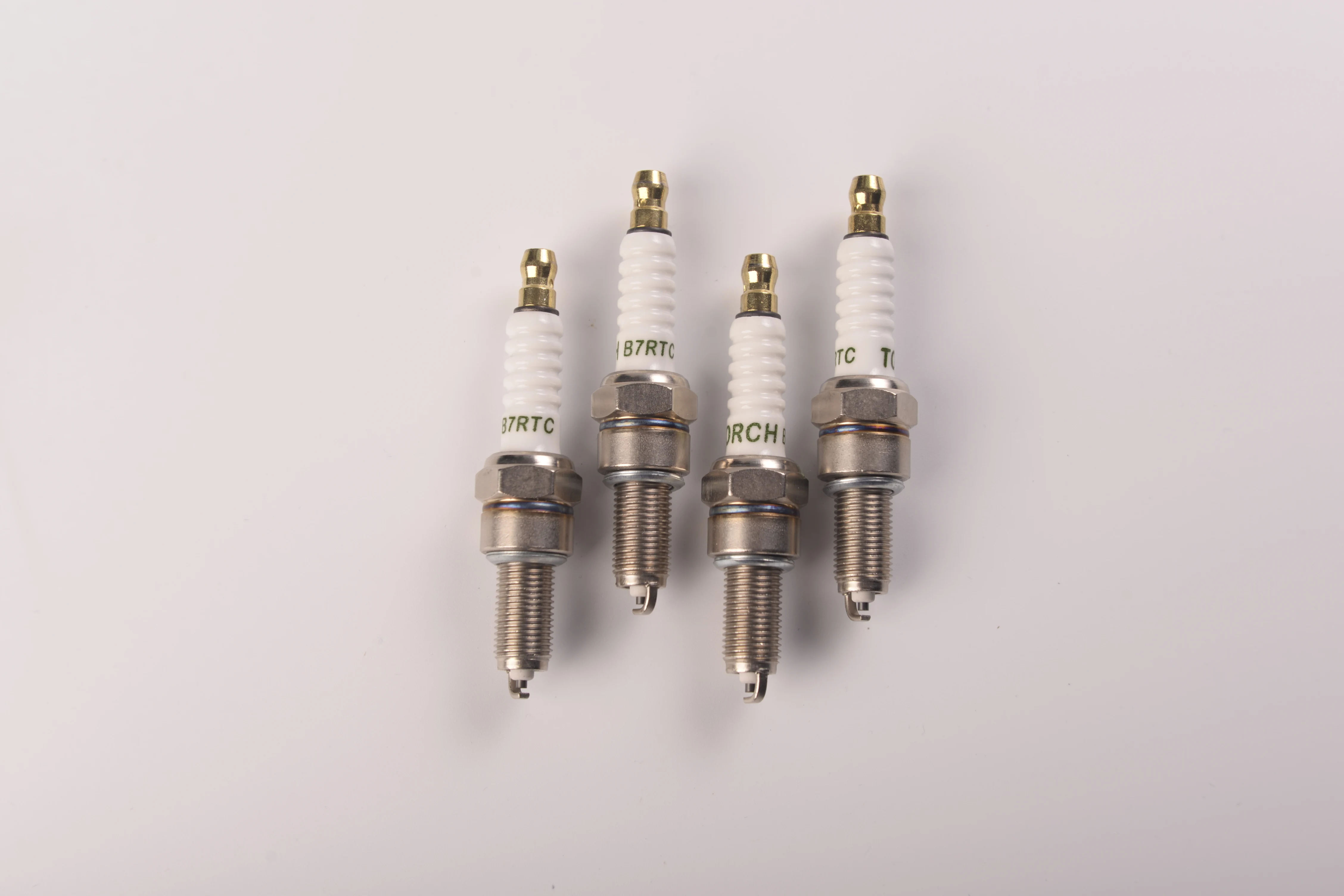 MOTORCYCLE PARTS ENGINE SPARK PLUG B7RTC for YAMAHHA KAWASAKII HONDAA