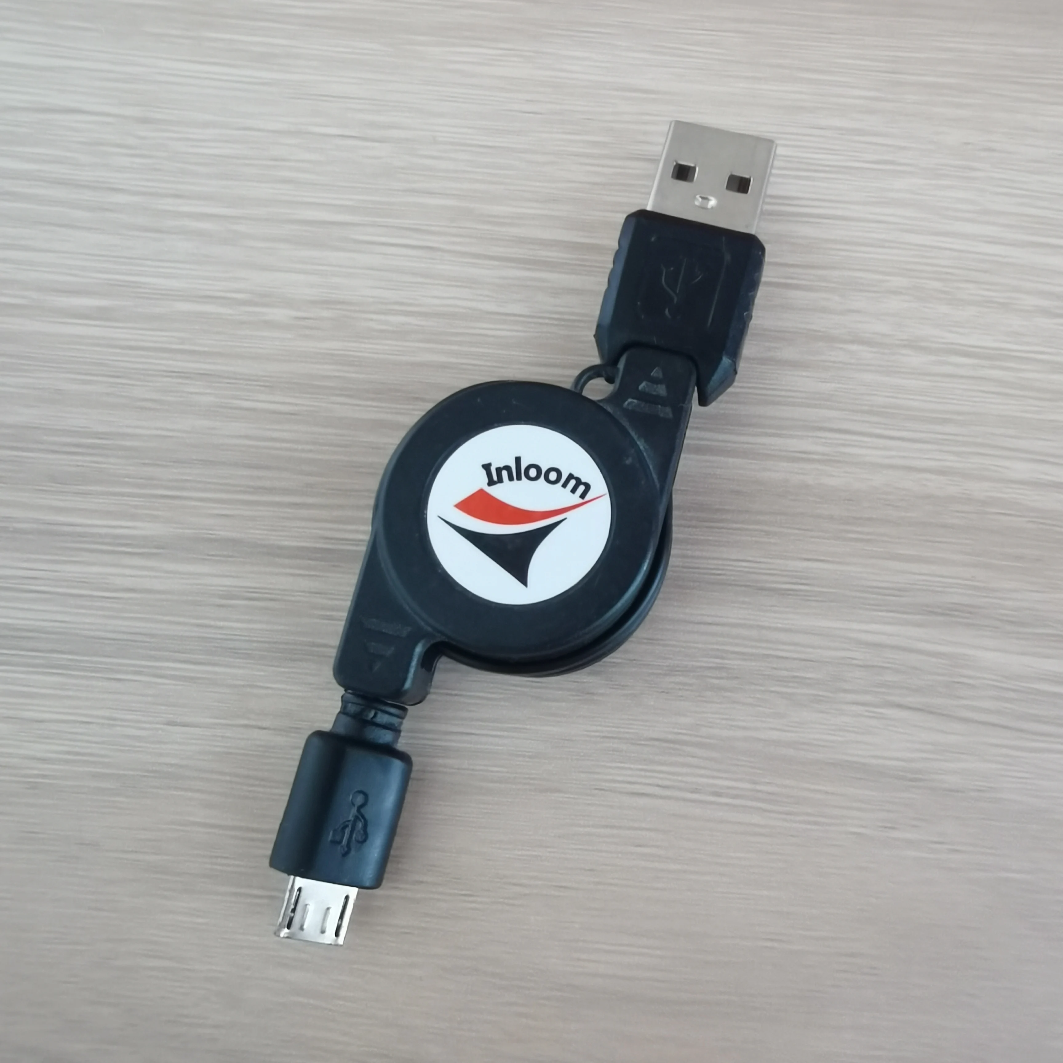 retractable cable.jpg