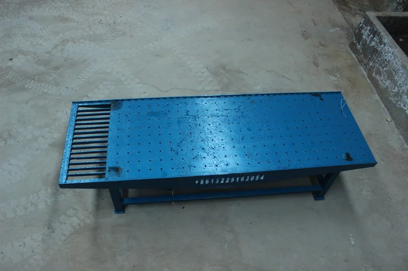 Safety and efficiency construction machine concrete vibrators table