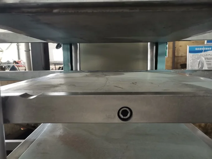 Car Gasket and Wiper Making Machine/Rubber Compression Molding Machine