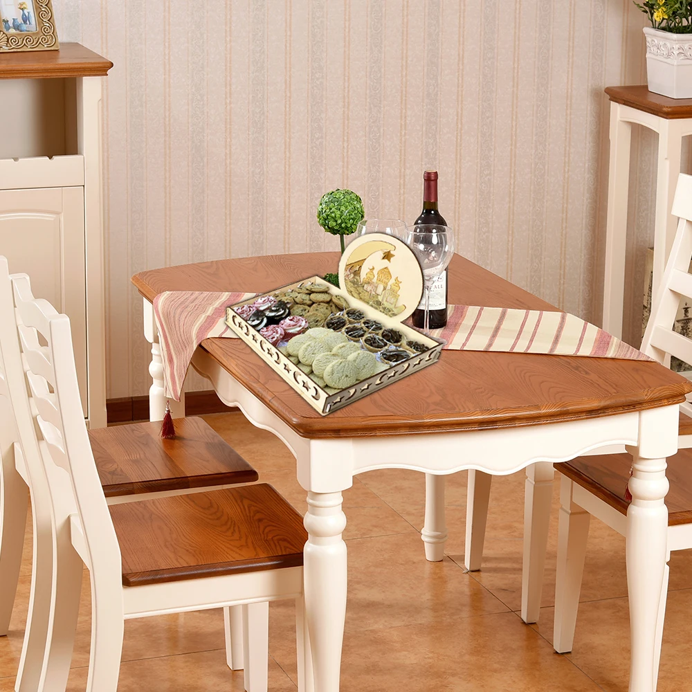 Новый деревенский деревянный полумесяц