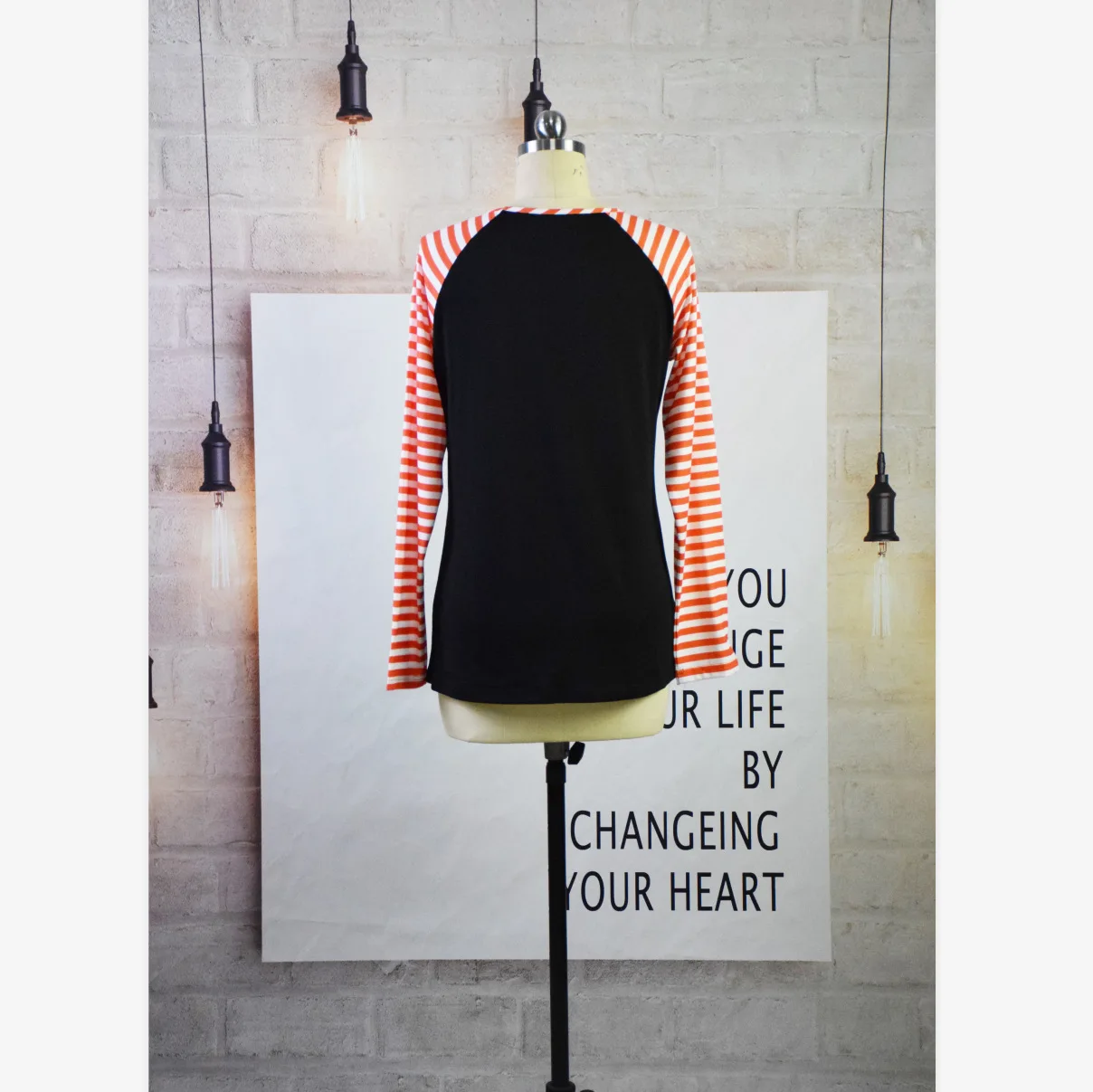 MM-089, новинка, модные футболки с длинным рукавом и принтом тыквы для мамы и меня, оптовая продажа, эксклюзивная одежда на Хэллоуин для детей и взрослых