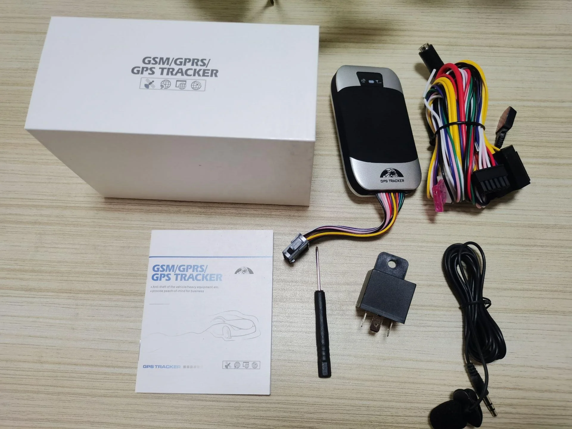 Cheapest Free Web App Platform Gps Tracker 303F Coban Manufacturer Hot Speeding Alarm Rastreador Gps Gps Tracking Device Car