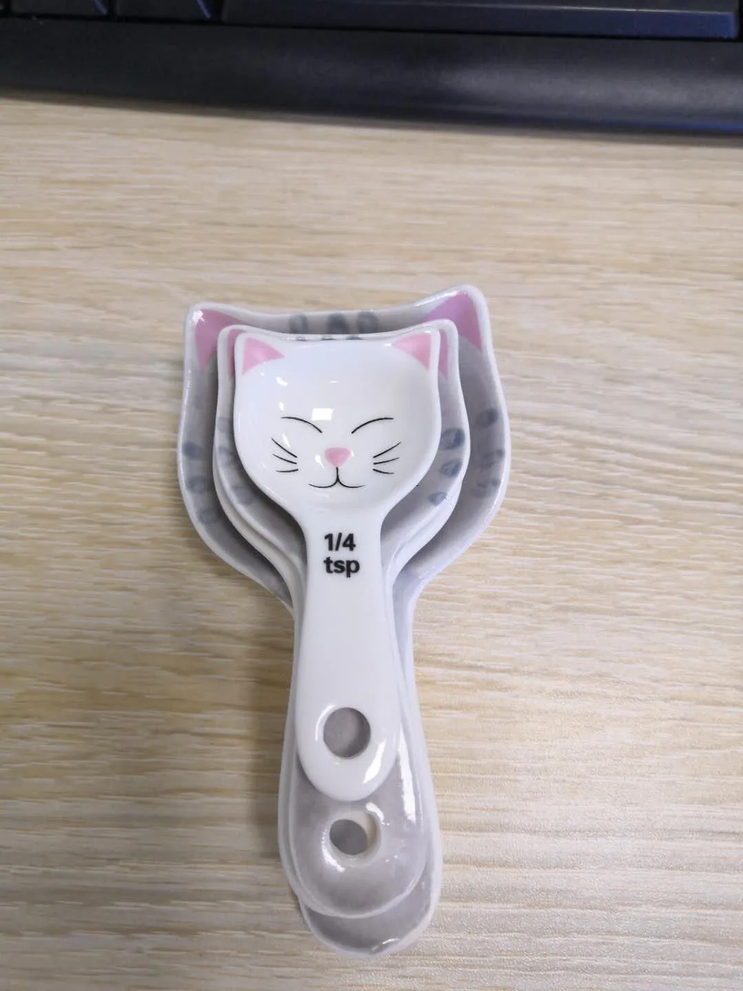 Cute Ceramic Cat Measuring Spoons with Ribbon Tie Cat Shaped Baking Measuring Tool Set of 4 Perfect for Any Cat Lovers