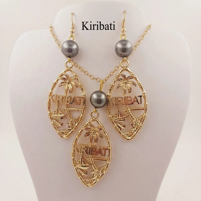 Custom Personalized Vertical Cursive Name Plate Necklace Hawaii Vaitogi Pisisami Guam Marshall Kiribati Nauru Kosrae Necklace