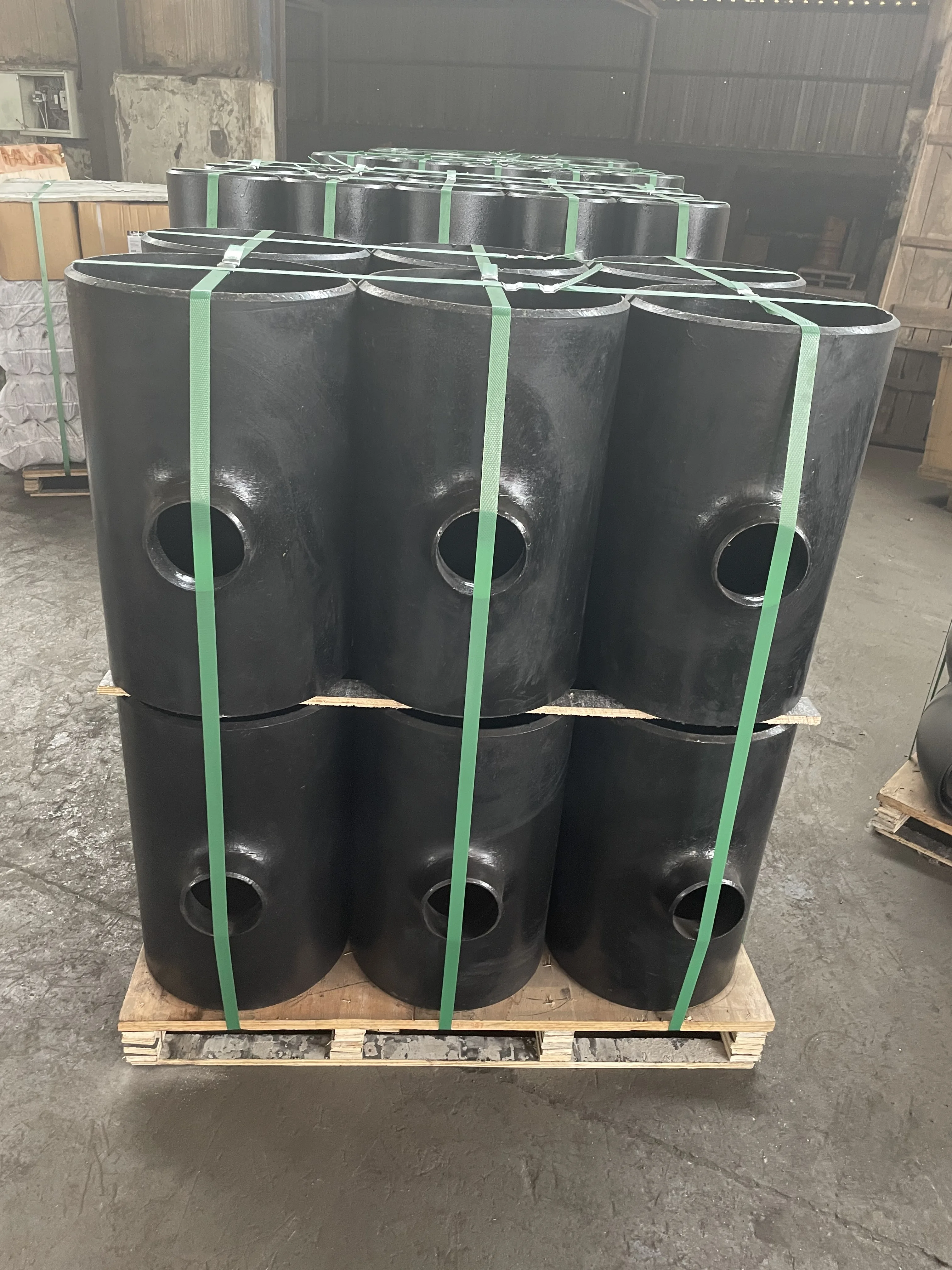 hot sale butt welding carbon steel pipe fittings elbow / tee / reducer wholesale