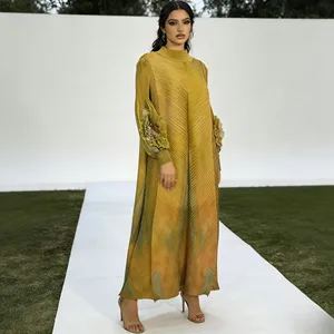 European American Elegant Casual Pleated Midi Dress with Regular Neckline and Sleeves Large Size ODM for Middle East