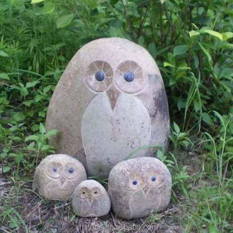 庭の屋外芝生装飾飾り川の玉石石彫刻小さなフクロウの置物鳥の彫刻像