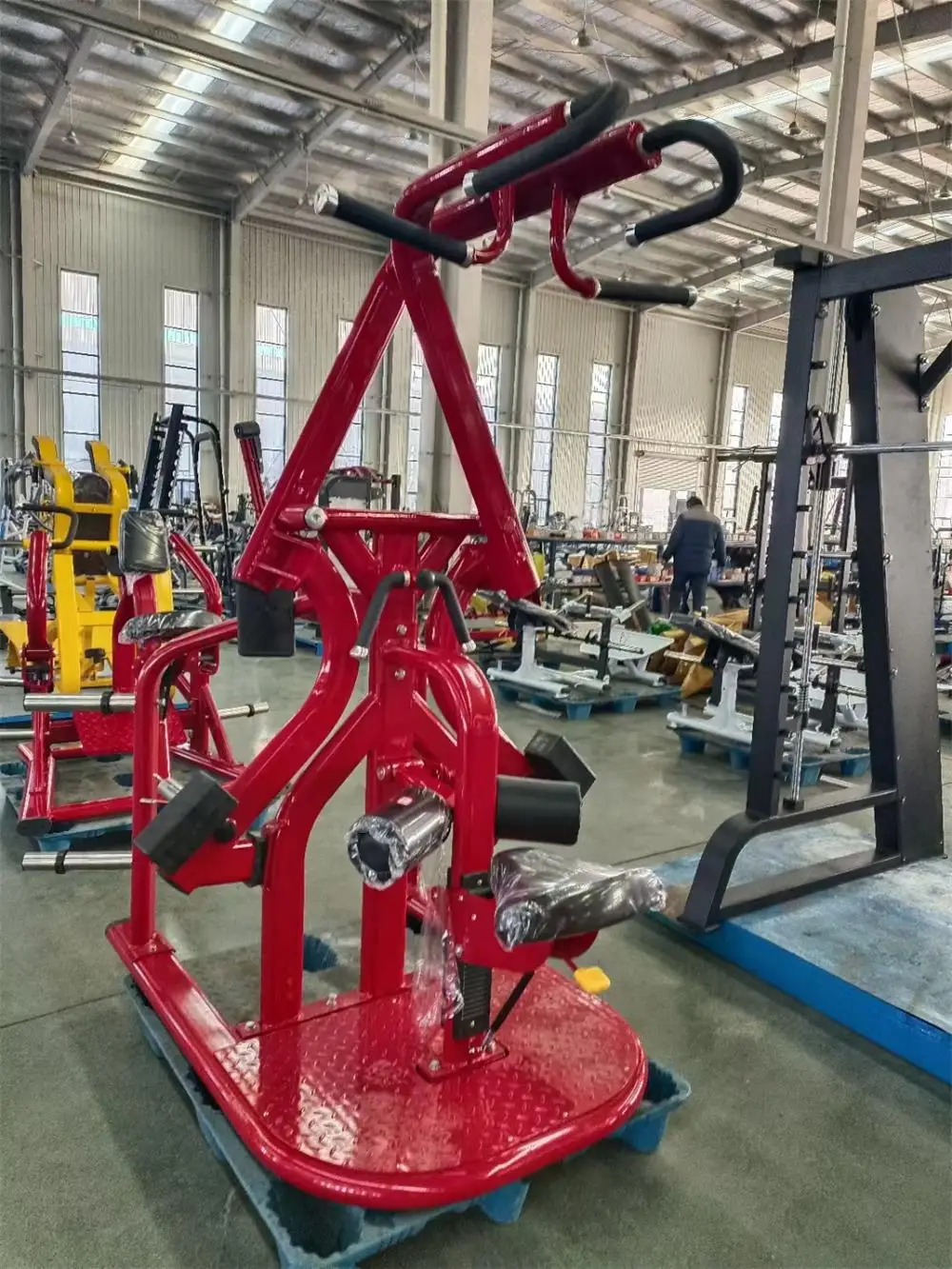 Source Factory Weight Lifting Strength Training Plate Loaded Strength Machine Gym Equipment X Lat Pulldown Back Trainer