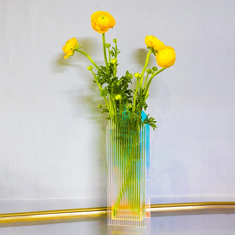 Acrylic vase (15).jpg