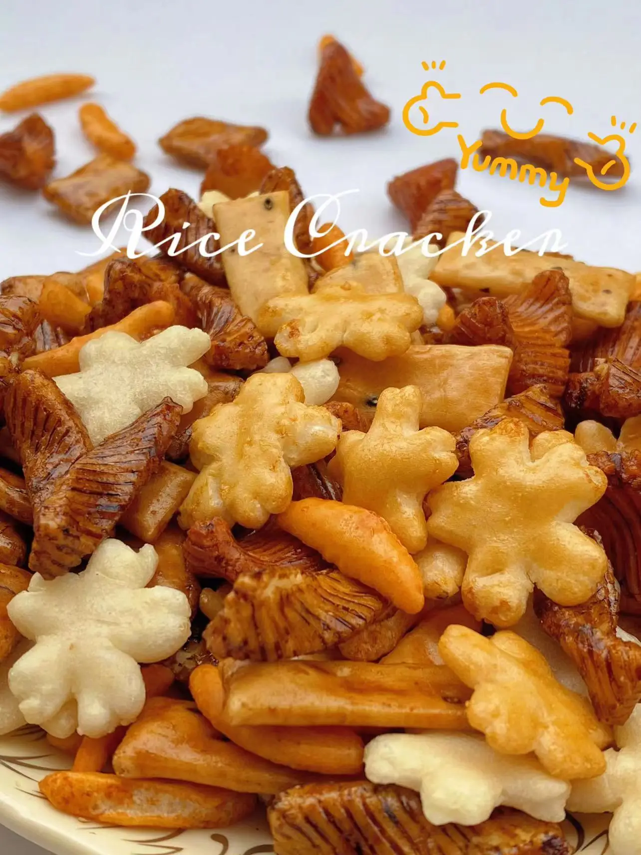 Popular Snack Triangle Flavored Rice Crackers Crispy OEM Flavored Biscuits details