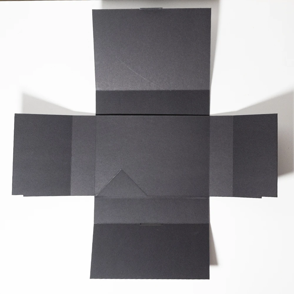 Custom Size Hot Stamping High Quality Custom Stamping Grey Board Folding Luxury Perfume Packaging Paper Gift Box Supplier