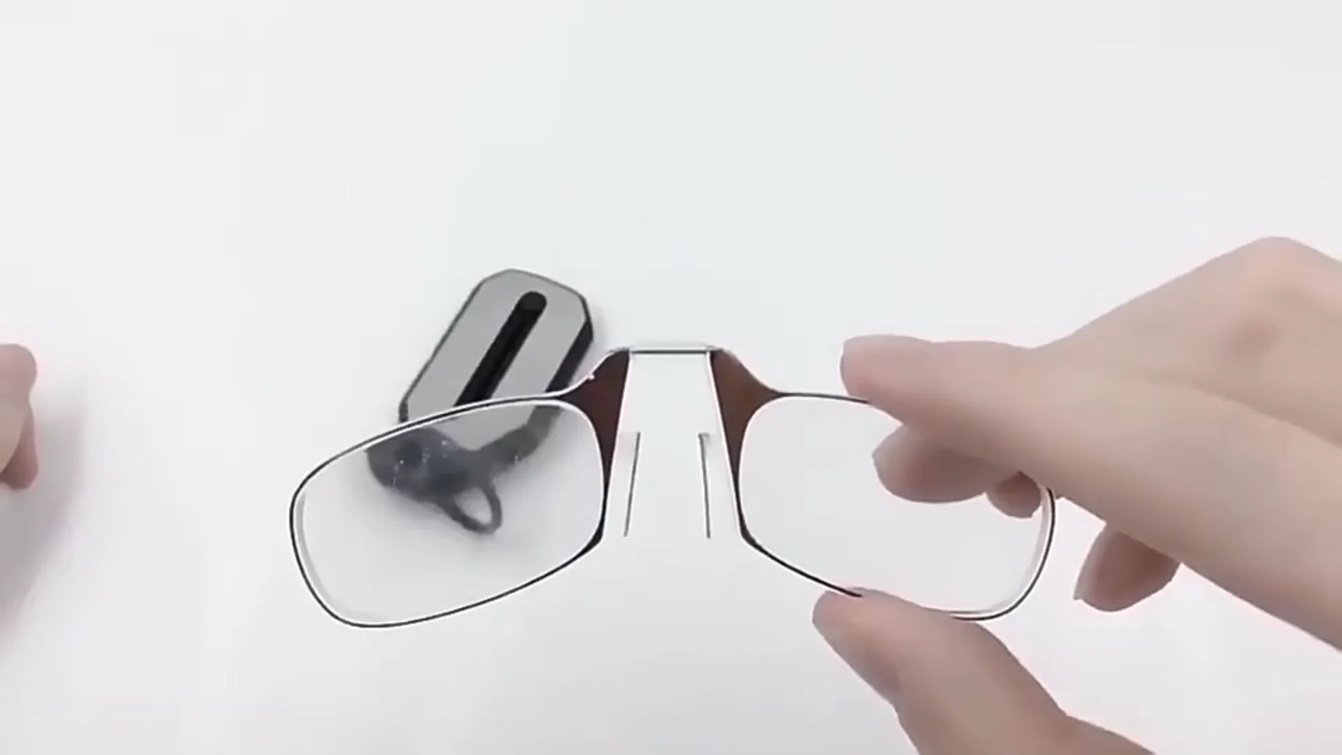 Folding Reading Glasses Case Mini Keychain Reading Glasses Women Nose