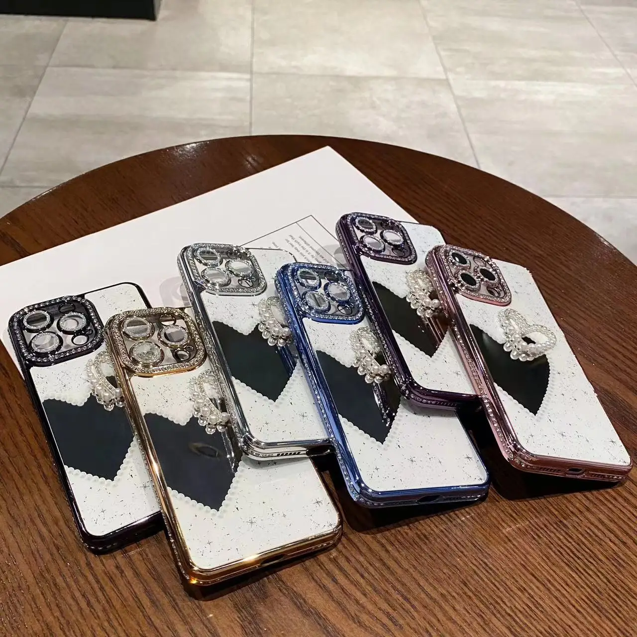 Girl Case Heart Mirror Diamond Mobile Phone Case Women Design Glitter Cell Phone Case for Samsung S23 S24 S25 Plus Ultra
