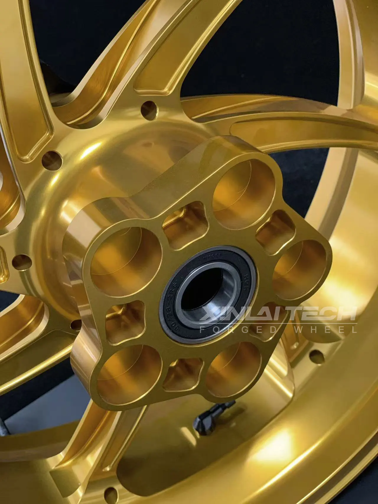 XL Custom Forged Motorcycle Wheels Aluminum Anodized Finish 17 18 Inch OEM ODM Factory Custom Upgrade for Yamaha R1 R1M MT10