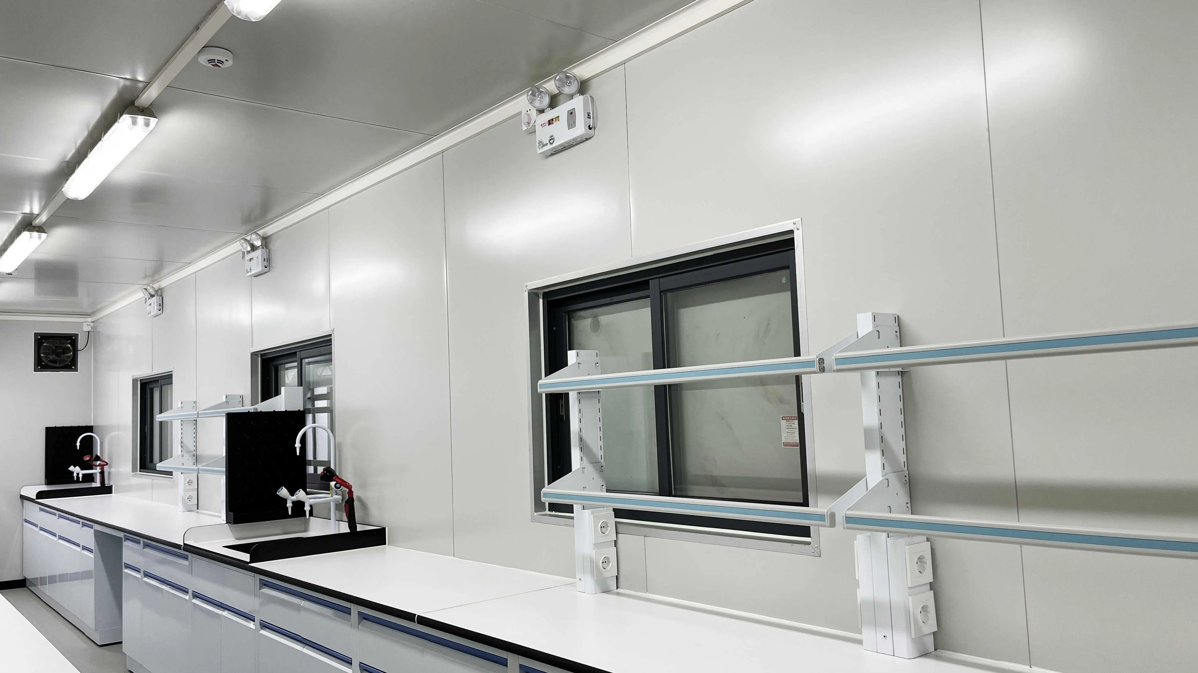 Laboratory Container Unit Modular Mobile Container Laboratory - Customized Solutions