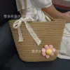 กระเป๋าสะพายไหล่ทรงโท้ท ลายดอกไม้สีชมพู สีคากี