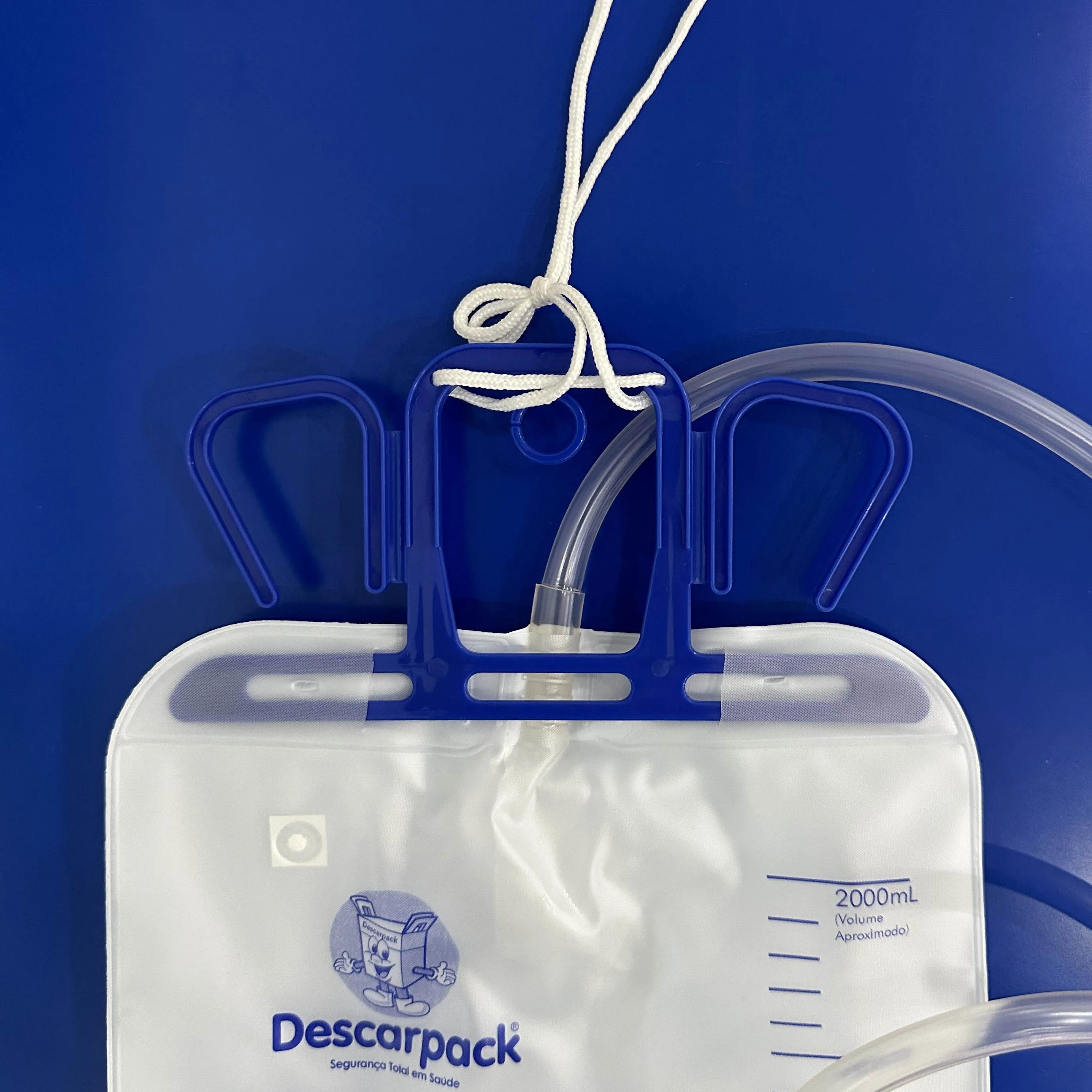 Disposable 2000ml medical luxury adult urine drainage bag with cross(T-tap) valve supplier