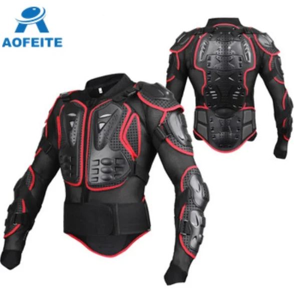 Мужская спортивная куртка на мотоцикле